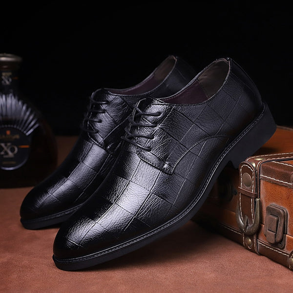 Men's Iconic Checkered Textured Leather Oxford Dress Shoe