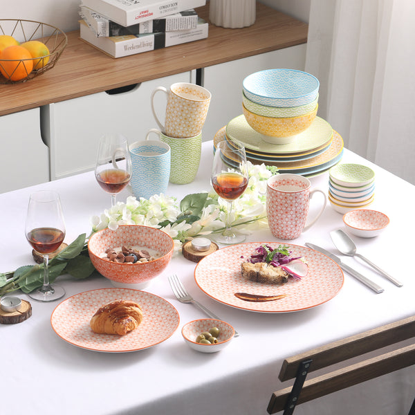 24-Piece Porcelain Dinnerware Plate Bowl Mug Set