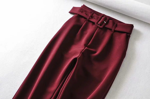 Chic Broadcloth Dress Trousers w Fabric Waist Belt in Maroon